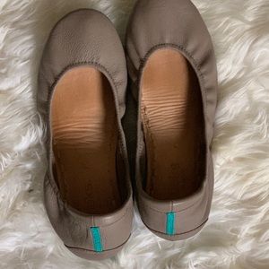 Tieks Taupe, great condition!
